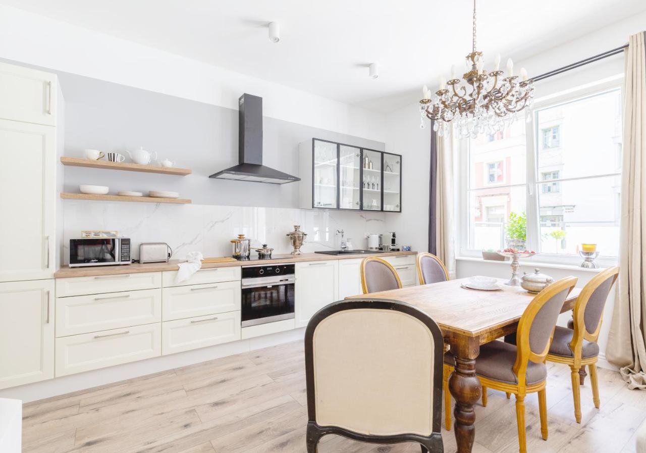 Bea Garden Home - Dwie Sypialnie I Taras แอลบลอง ภายนอก รูปภาพ